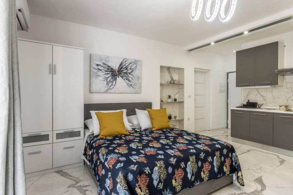 וודיצה Royal Platinum Studio Apartment מראה חיצוני תמונה