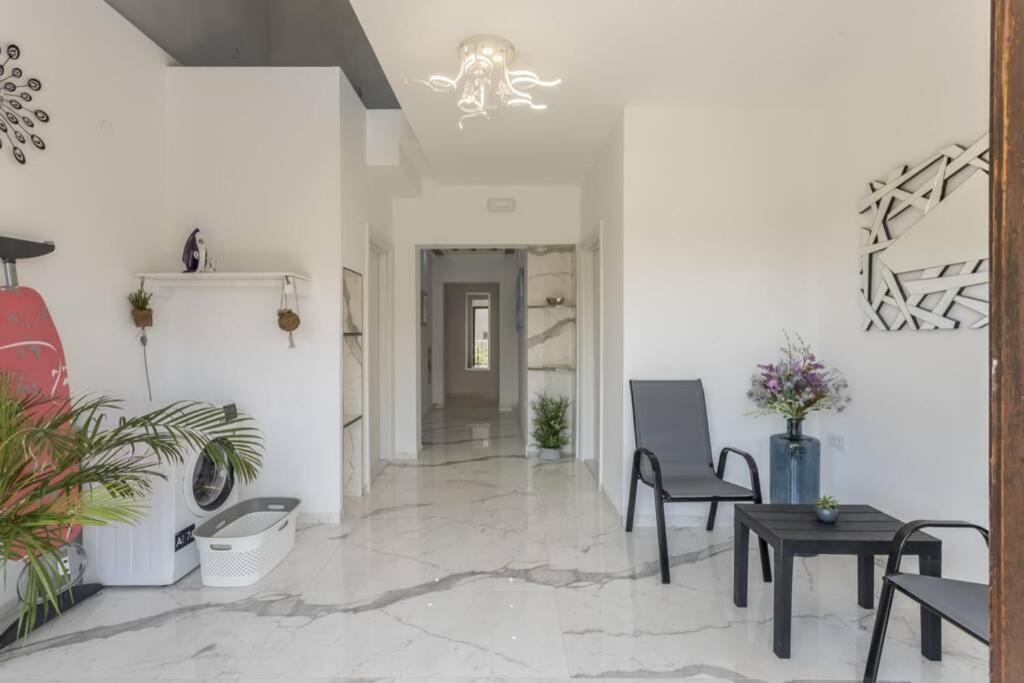 וודיצה Royal Platinum Studio Apartment מראה חיצוני תמונה